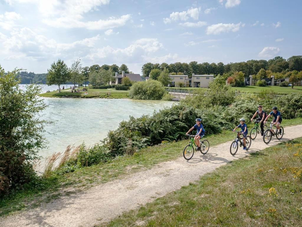 Landal Village L'Eau D'Heure Froid-Chapelle Exteriör bild